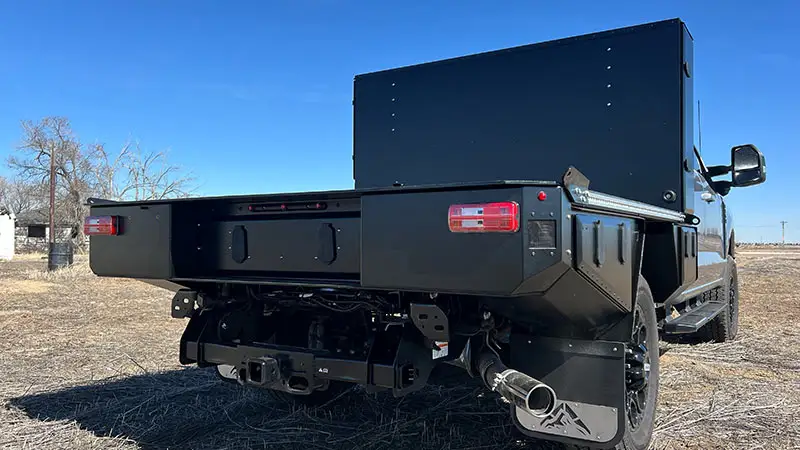 Aluma Tray 6.75’ mud flap and rear detail