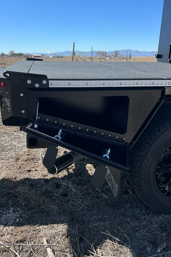 Aluma Tray 6.75’ Torklift tie-down anchor points