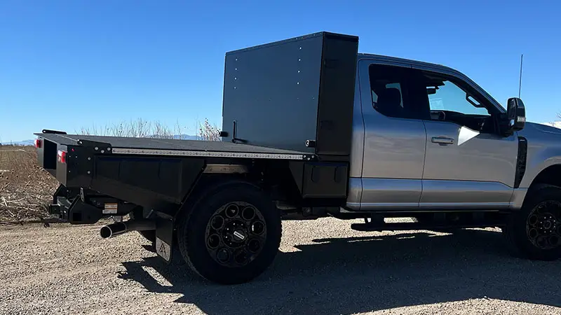 Aluma Tray 6.75’ rear view showing tie-down points